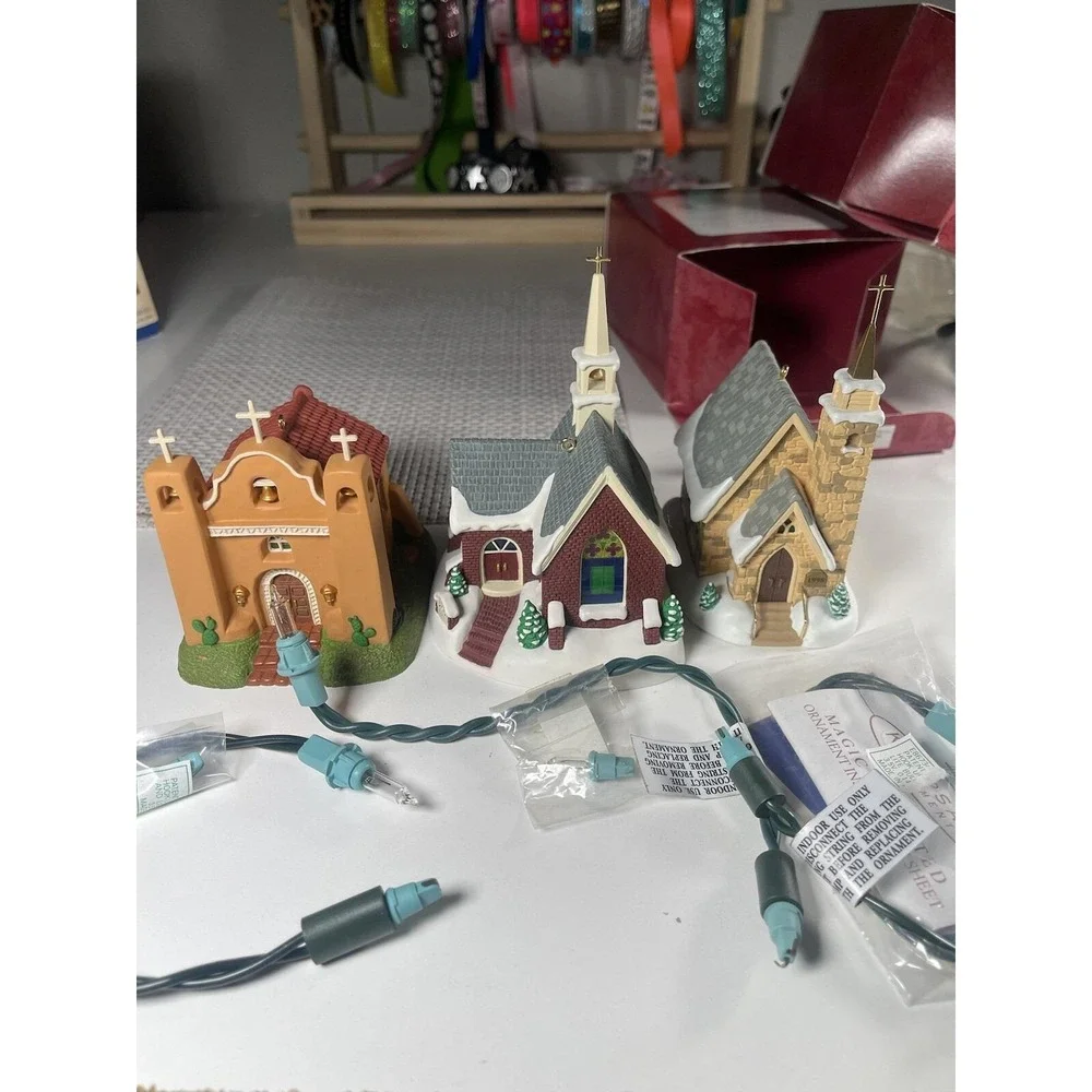 Hallmark Keepsake Candlelight Services Magic Church Ornament Set 1998 2001 2002